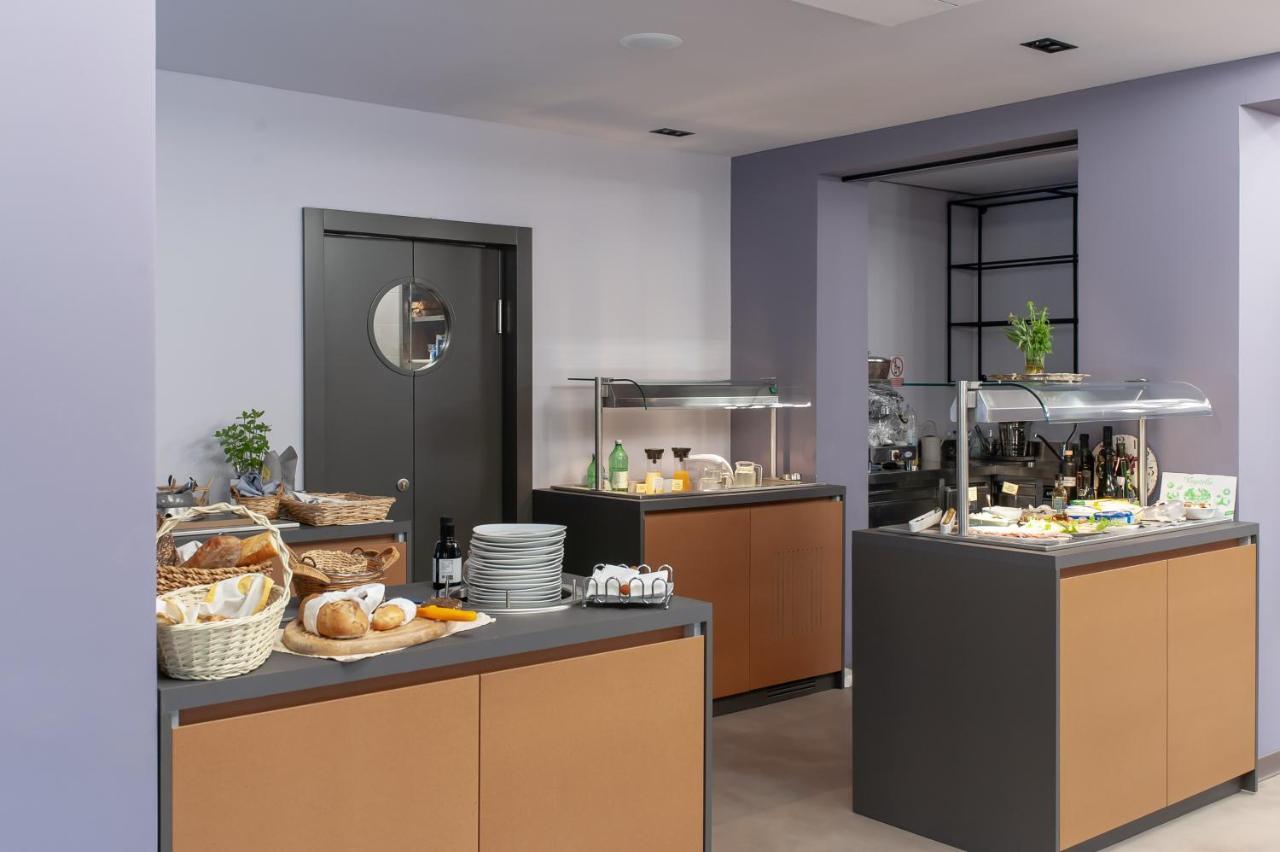 Hotel Boutique Lili 4*