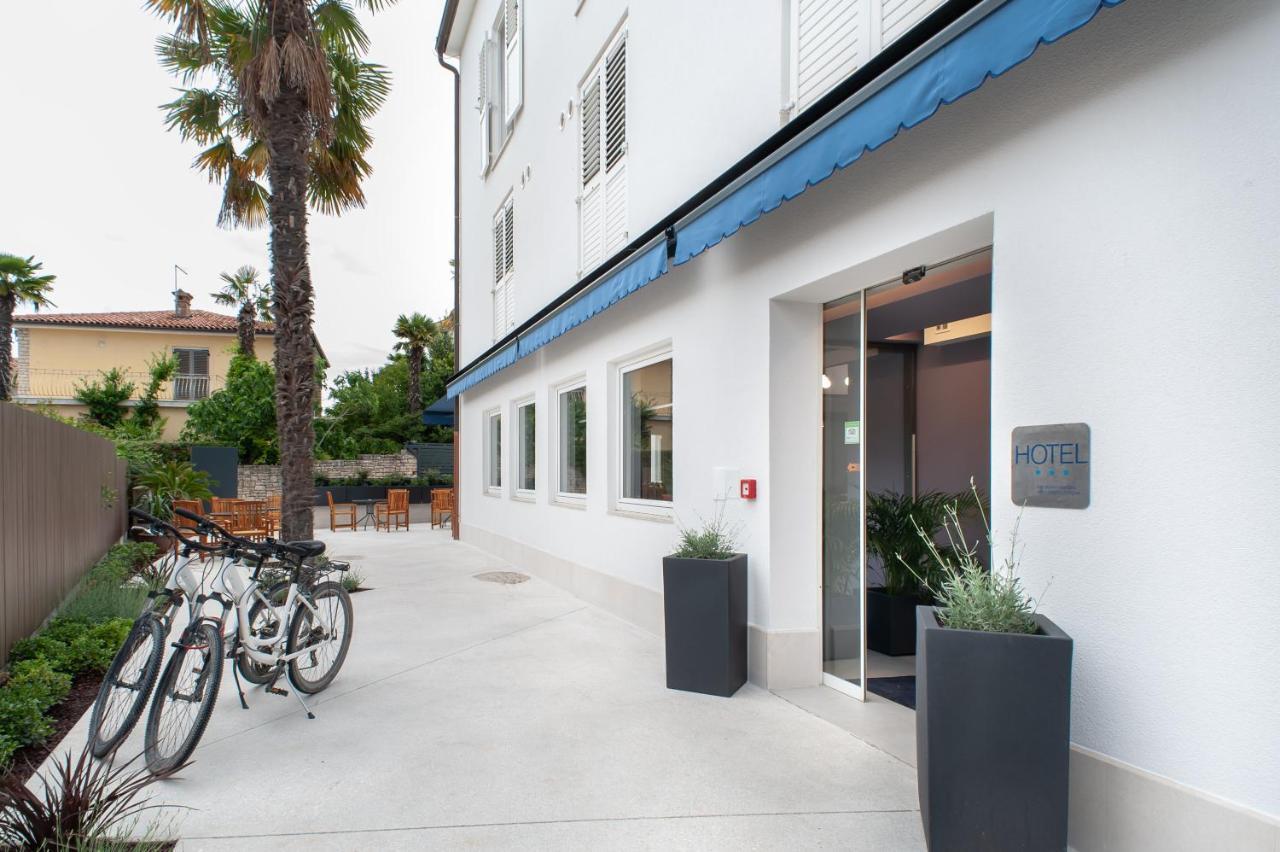 Hotel Boutique Lili 4*