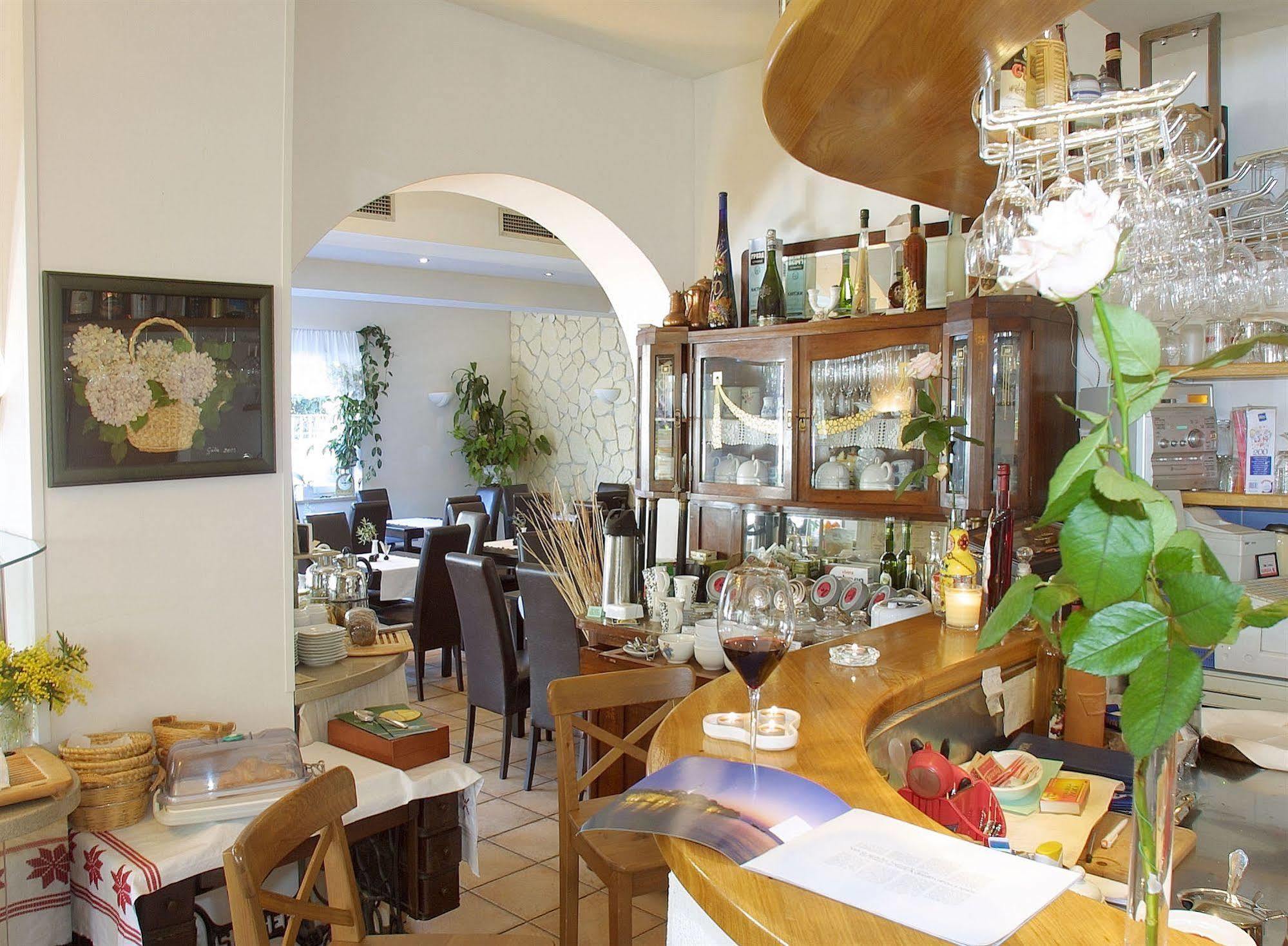 Boutique Lili 4*